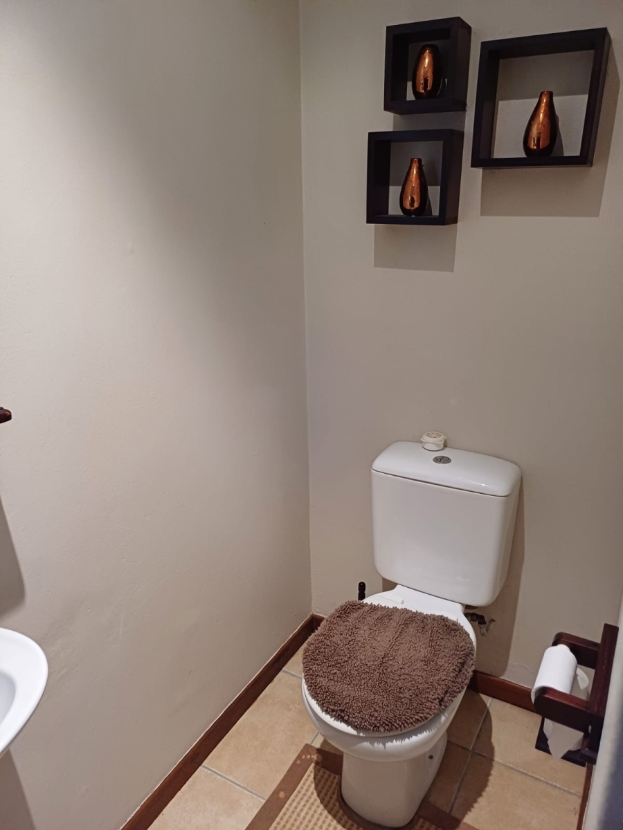 4 Bedroom Property for Sale in Gonubie Eastern Cape